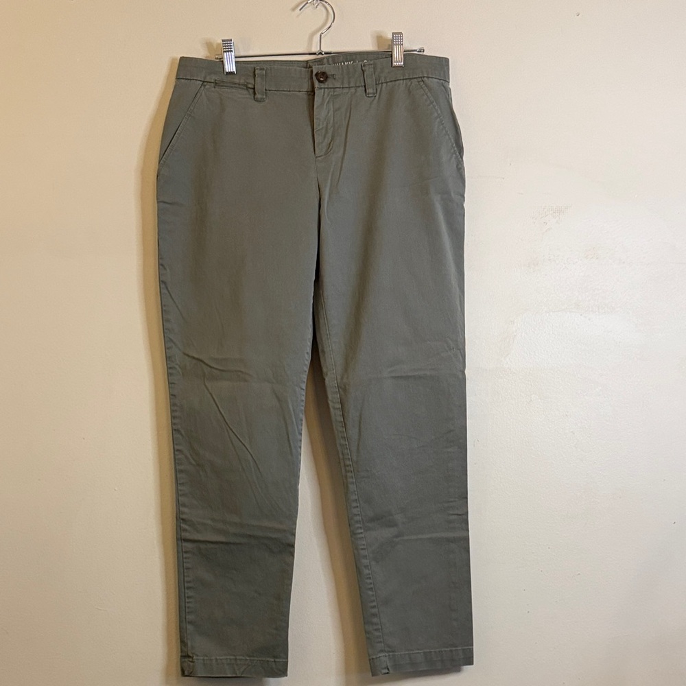 GAP Women's Broken-In Straight Khakis Olive Pants